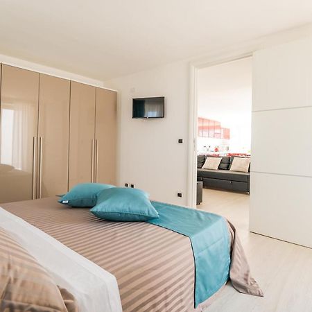 ヴィエステLa Casa Sui Giardiniアパートメント エクステリア 写真